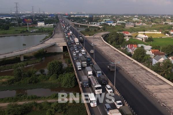 Yêu cầu nghiên cứu mở rộng 2 tuyến cao tốc phía Nam