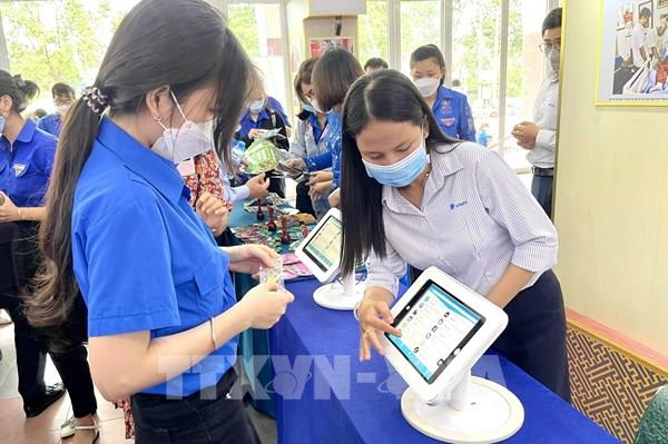 Bình Dương ứng dụng công nghệ kích cầu phát triển du lịch