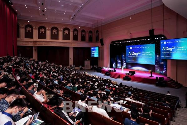 Công nghệ hỗ trợ lái xe của VinAI gây chú ý tại Ngày Trí tuệ Nhân tạo 2022