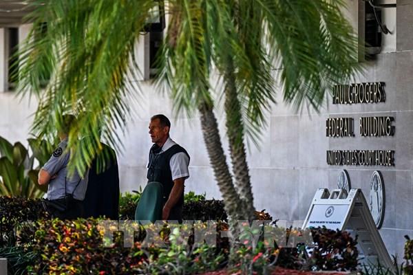 Cựu Tổng thống Mỹ D.Trump yêu cầu tòa ngăn FBI xem xét tài liệu tịch thu