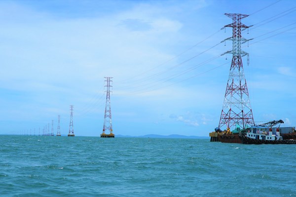 Dự kiến đóng điện Công trình đường dây 220 kV Kiên Bình – Phú Quốc trong tháng 9/2022