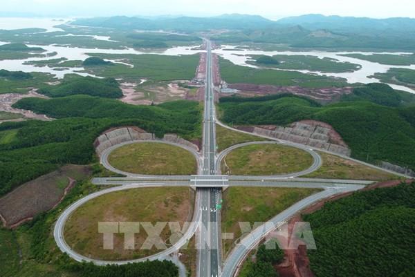 Cao tốc Vân Đồn – Móng Cái trước ngày thông xe