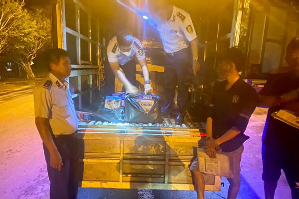 Phát hiện 1.400 bao thuốc lá điếu nhập lậu