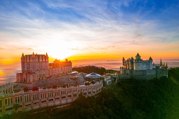 Có gì độc đáo tại quảng trường Nhật thực ở Bà Nà Hills?