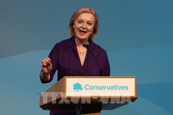 Thủ tướng Anh muốn tăng vay nợ để khôi phục kinh tế