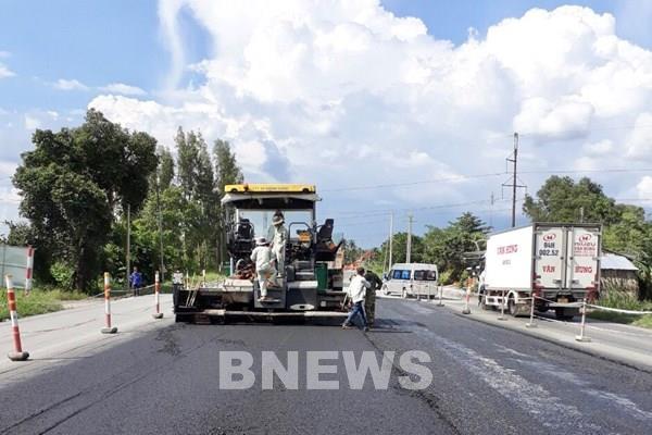 Chạy đua tiến độ hoàn thành nâng cấp Quốc lộ 1A qua Hậu Giang, Sóc Trăng