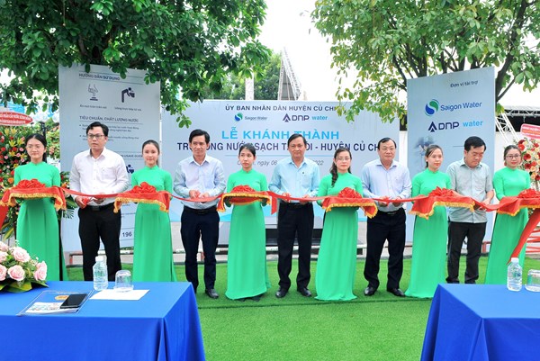 Người dân Củ Chi được sử dụng trụ nước sạch miễn phí