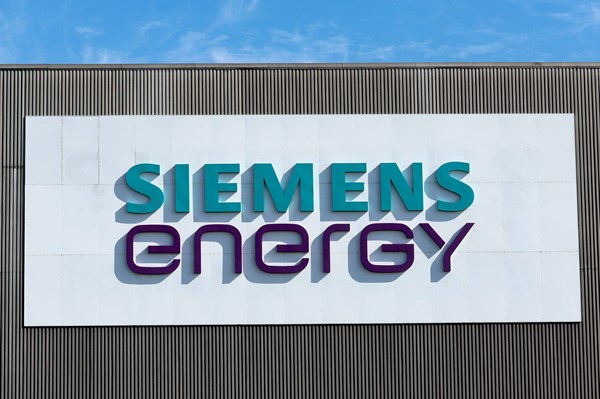 Siemens Energy cảnh báo lỗ ròng lớn hơn dự kiến trong năm 2022