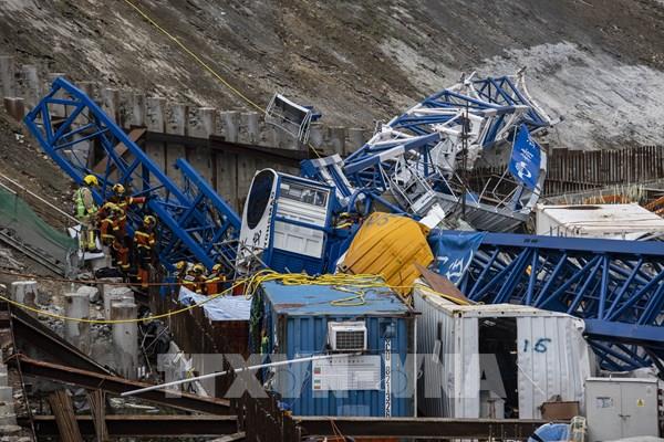 Sập cần cẩu ở Hong Kong (Trung Quốc) khiến nhiều người thương vong