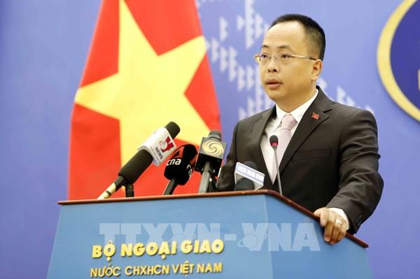 Tạo điều kiện thuận lợi cho khách du lịch, chuyên gia và nhà đầu tư nước ngoài vào Việt Nam