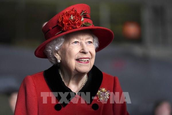Nhìn lại cuộc đời của Nữ hoàng Elizabeth II