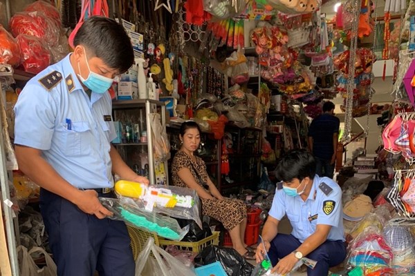 Nghệ An kiểm soát các mặt hàng phục vụ Tết Trung thu