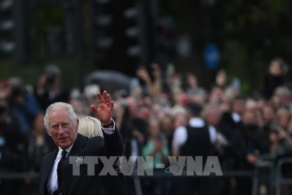 Vua Charles III chính thức kế vị ngai vàng Vương quốc Anh