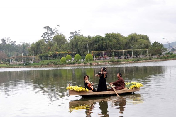 Lâm Đồng sẽ thu hồi ốc đảo Bích Câu giữa hồ Xuân Hương để làm công viên trở lại