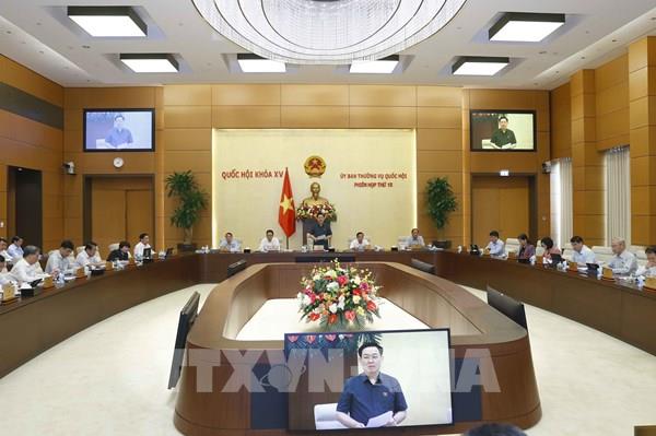 Khai mạc Phiên họp thứ 15 của Ủy ban Thường vụ Quốc hội