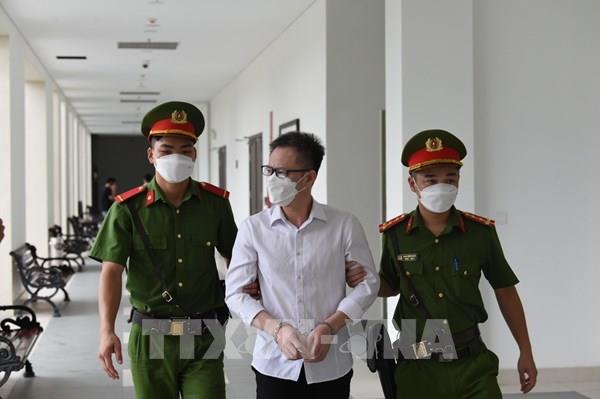 Vụ “chạy án” 60 tỷ đồng: Hai cựu cán bộ công an bị phạt 15 năm tù