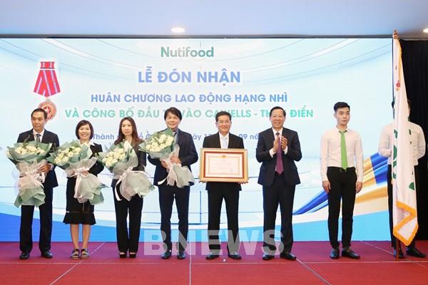 Nutifood nhận Huân chương Lao động hạng Nhì