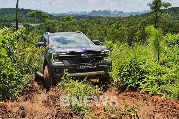 Ford Ranger รุ่นใหม่จะยังคงเป็น “ราชาแห่งรถกระบะ” ในตลาดเวียดนามต่อไปหรือไม่?