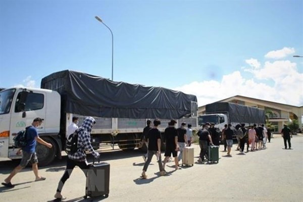 Bảo hộ công dân Việt Nam tháo chạy khỏi cơ sở kinh doanh ở Campuchia