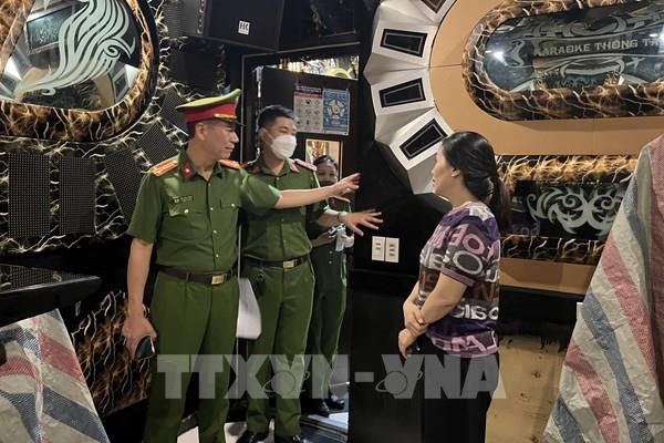 Hà Nội: Yêu cầu tháo dỡ toàn bộ thiết bị tại 40 phòng hát karaoke chưa được cấp phép