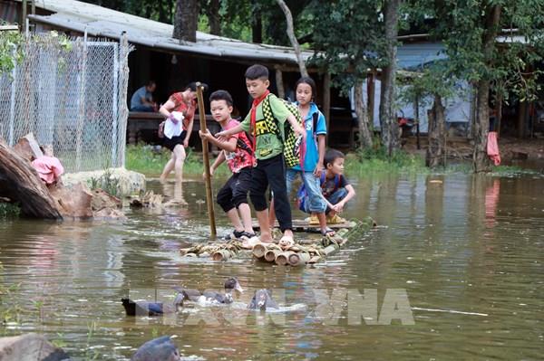 Sơn La: Cuộc sống người dân bị đảo lộn vì ngập úng kéo dài