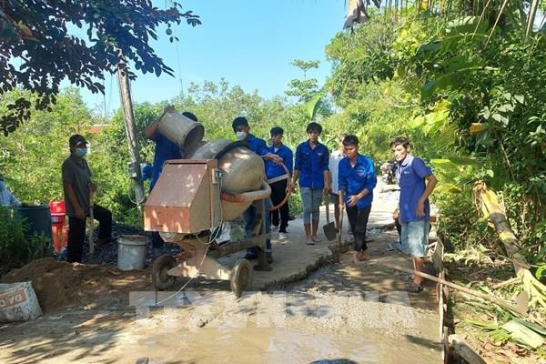 Tuổi trẻ Bến Tre xung kích, tình nguyện vì cộng đồng