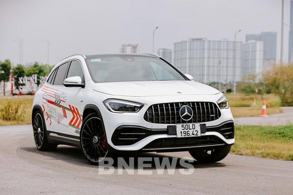 Mercedes-AMG GLA 45 S 4MATIC+ lần đầu tham gia đường đua thử thách Auto Gymkhana