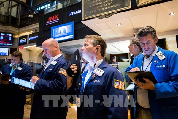 Chứng khoán thế giới tăng điểm sau khi ECB nâng lãi suất