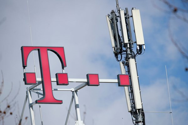 Doanh nghiệp EU kêu gọi các công ty Mỹ chia sẻ chi phí mạng 5G