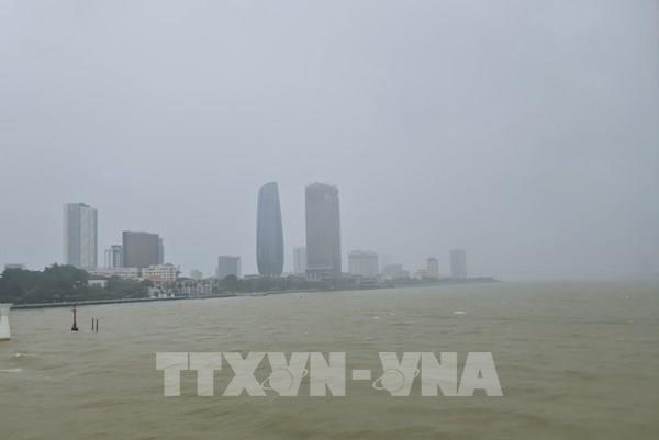 Bão số 4 cách đất liền Đà Nẵng-Quảng Ngãi 210 km