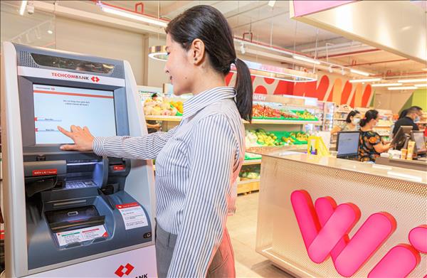 Techcombank "bắt tay" Masan cung cấp dịch vụ tài chính mới cho chuỗi cửa hàng WIN