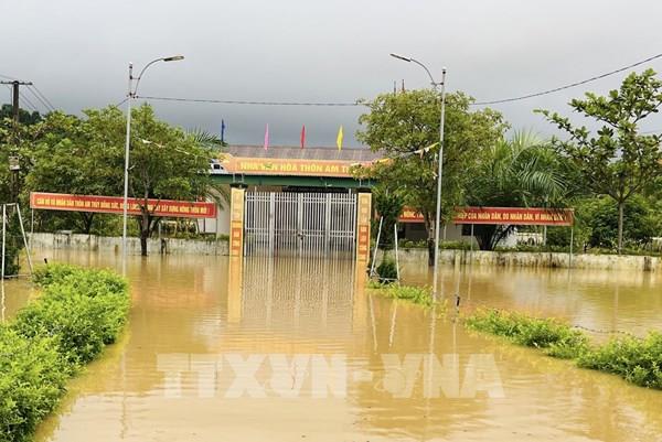 Gần 35.000 học sinh miền núi Hà Tĩnh tạm dừng đến trường 