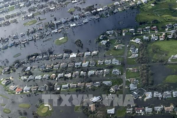 Bão Ian gây ngập lụt nghiêm trọng nhất trong 500 năm tại bang Florida