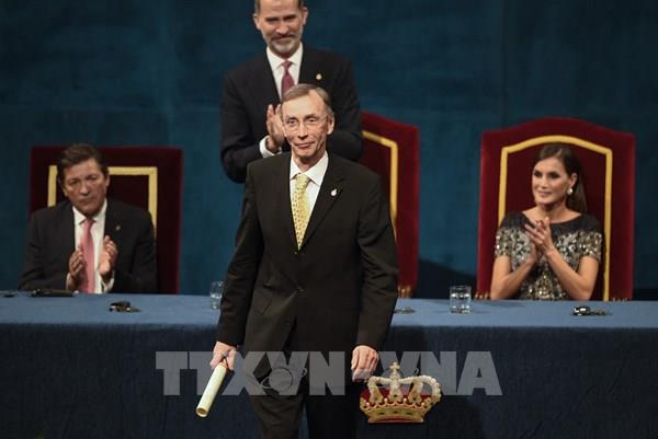 Giải Nobel Y sinh tôn vinh cách tiếp cận mới trong nghiên cứu về tiến hóa của loài người