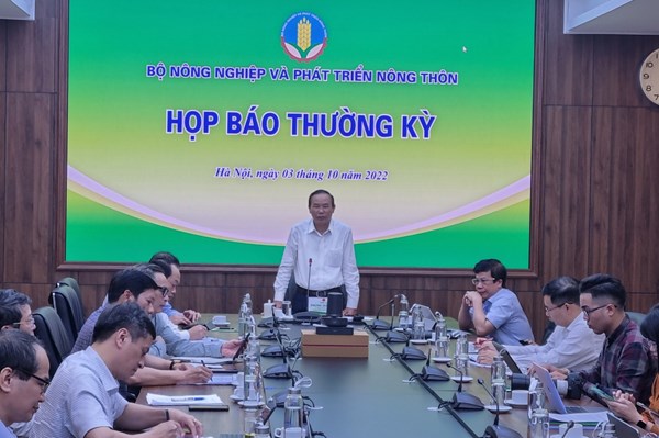 Loại bỏ trên 200 cơ sở sản xuất phân bón, thuốc BVTV không đạt yêu cầu