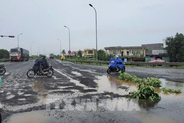 Quốc lộ 1 đoạn qua tỉnh Phú Yên hư hỏng nặng