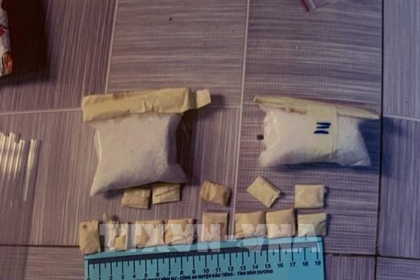 Vụ ô tô đâm Thiếu tá Cảnh sát và 2 người dân tử vong: Thu nhiều tang vật nghi là ma túy