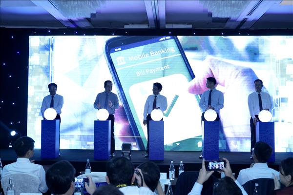Hoàn thành kết nối dịch vụ chuyển tiền Mobile Money với gần 40 ngân hàng