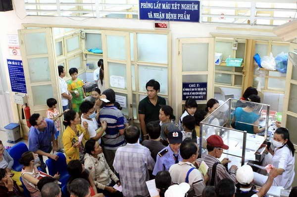 Chấn chỉnh việc không được hưởng BHYT khi khám, chữa bệnh bằng căn cước công dân