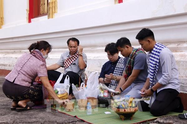 Sôi động Lễ hội Mãn chay tại Lào sau hơn 2 năm dịch COVID – 19