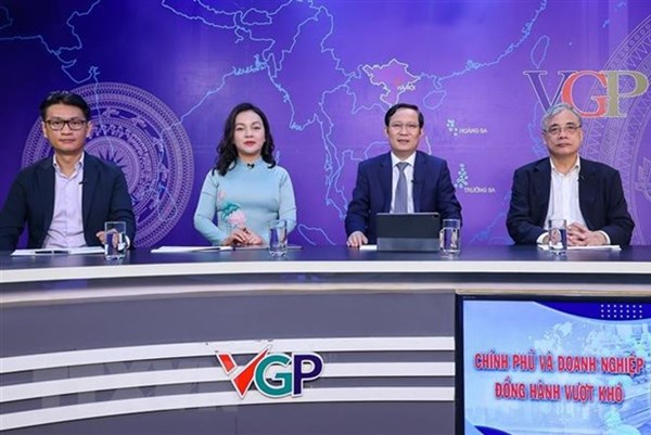 CMC chia sẻ kinh nghiệm vượt khó