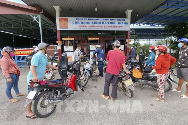 Bộ Tài chính nói gì về vi phạm của các doanh nghiệp nhập khẩu xăng dầu?