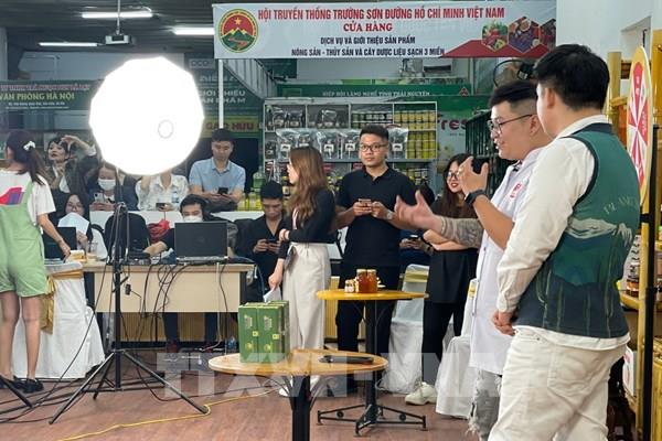 Livestream xúc tiến thương mại sản phẩm OCOP trên nền tảng TikTok