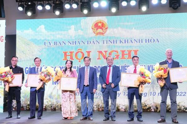 Lời chúc mừng nhân ngày doanh nhân Việt Nam - Tôn vinh những người tiên phong trong kinh doanh