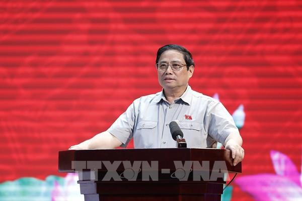 Thủ tướng trả lời chất vấn về thực trạng cán bộ, công chức, viên chức nghỉ việc