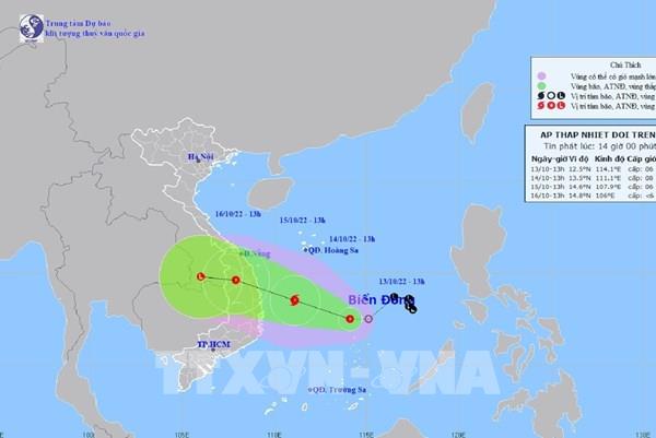 Dự báo áp thấp nhiệt đới có thể mạnh lên thành bão, hướng về bờ biển miền Trung