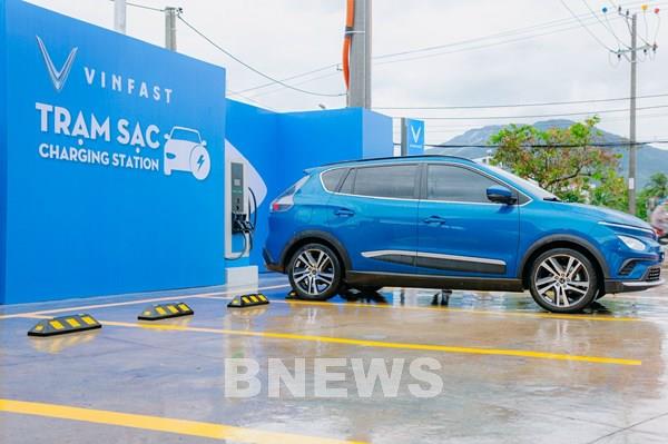 VinFast và Petrolimex khai trương dịch vụ sạc xe điện tại hệ thống Petrolimex toàn quốc
