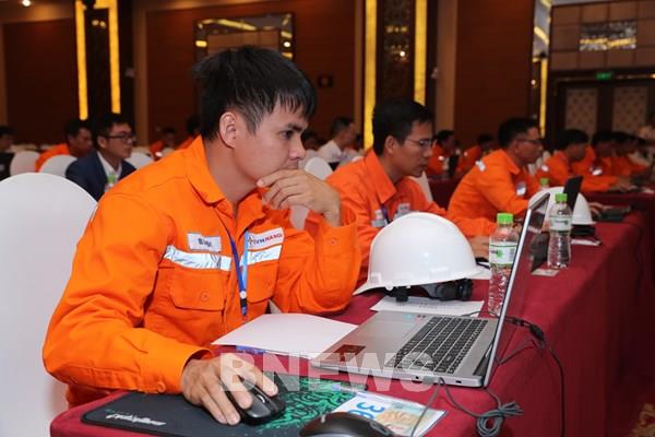 EVN nâng cao tay nghề và kiến thức cho người lao động