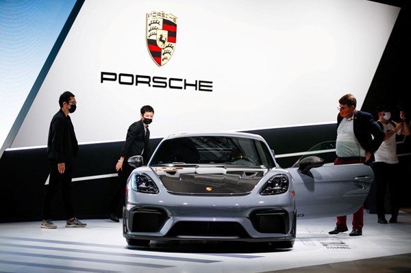 Porsche bước vào kỷ nguyên mới nhờ IPO thành công