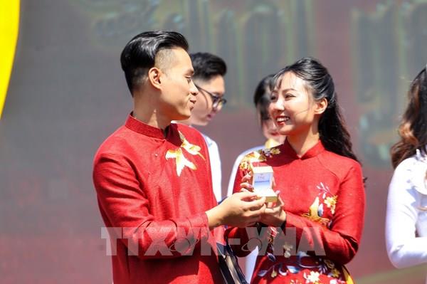 Đám cưới tập thể theo nếp sống mới